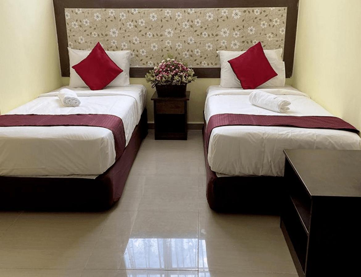 Sun Inns Hotel Meru Raya Chemor Экстерьер фото