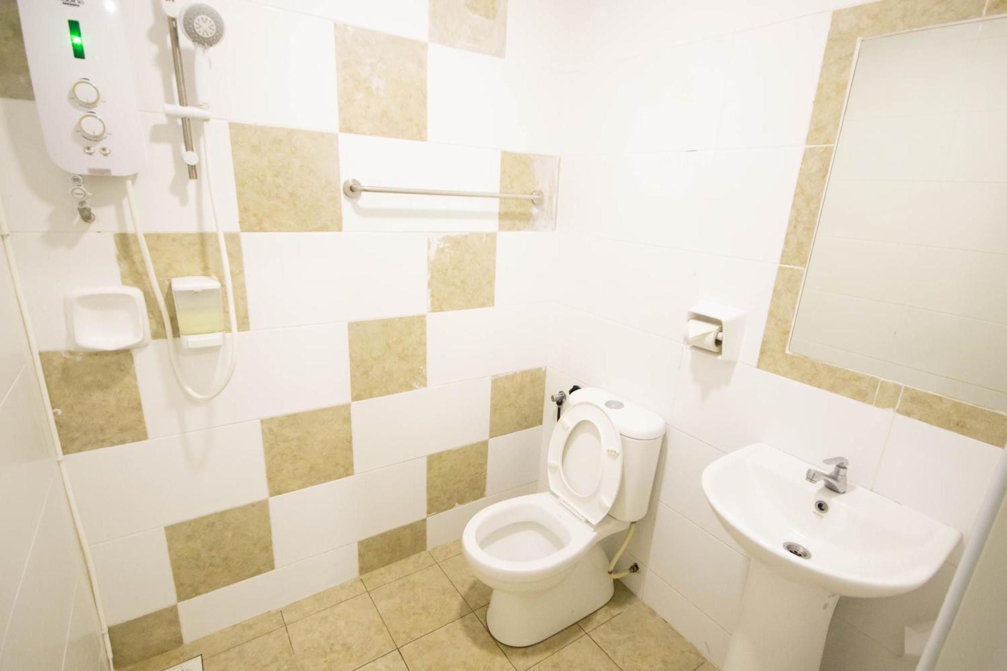 Sun Inns Hotel Meru Raya Chemor Экстерьер фото